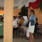 Pani Elżbieta Witkowska czyta list Rzecznika Praw Dziecka